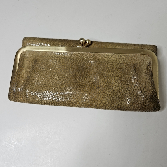 Hobo Trifold Leather Clutch Wallet Snakeskin Embossed Tan Gold Trim - Picture 1 of 8